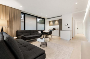 Stylish 1BR Apartment with Balcony near Coogee Beach